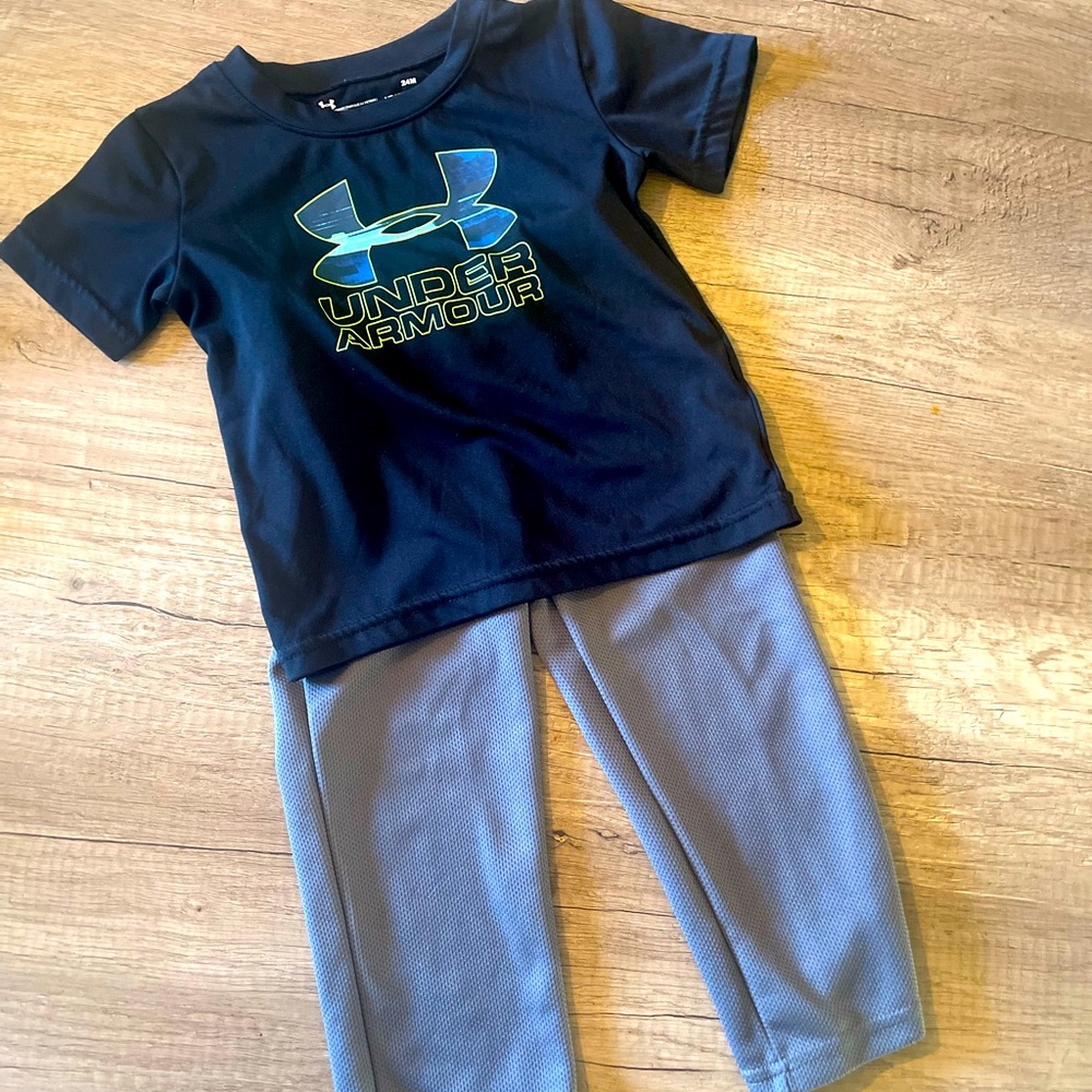Boys UA set 24 months